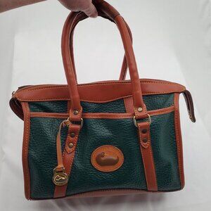 👜Rare Vintage Dooney & Bourke Green & British Tan AWL Leather Barrel Bag -M